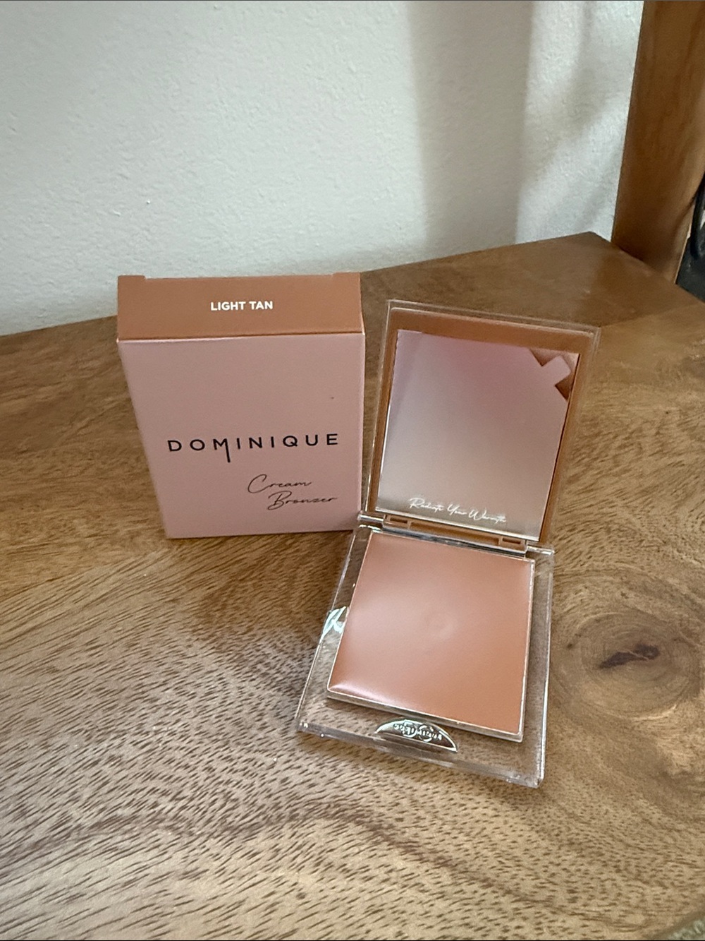 Dominique Cream Bronzer - Light Tan Peach